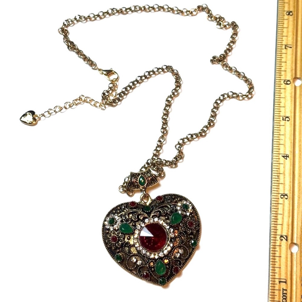 Large Heart Pendant (Missing 1 Stone), comes with chain, Blingy Fashion Jewelry
